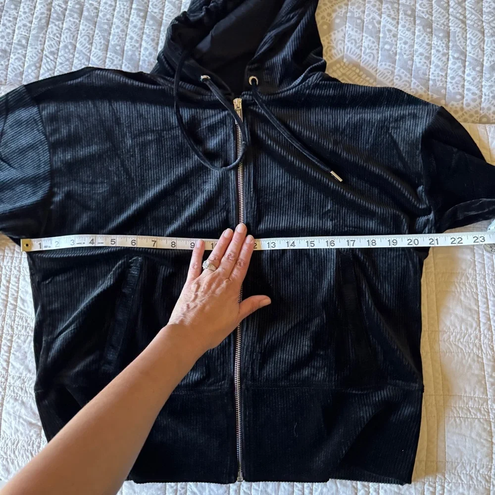 DKNY Sport Black Velvet Hoodie M EUC - Picture 5 of 8